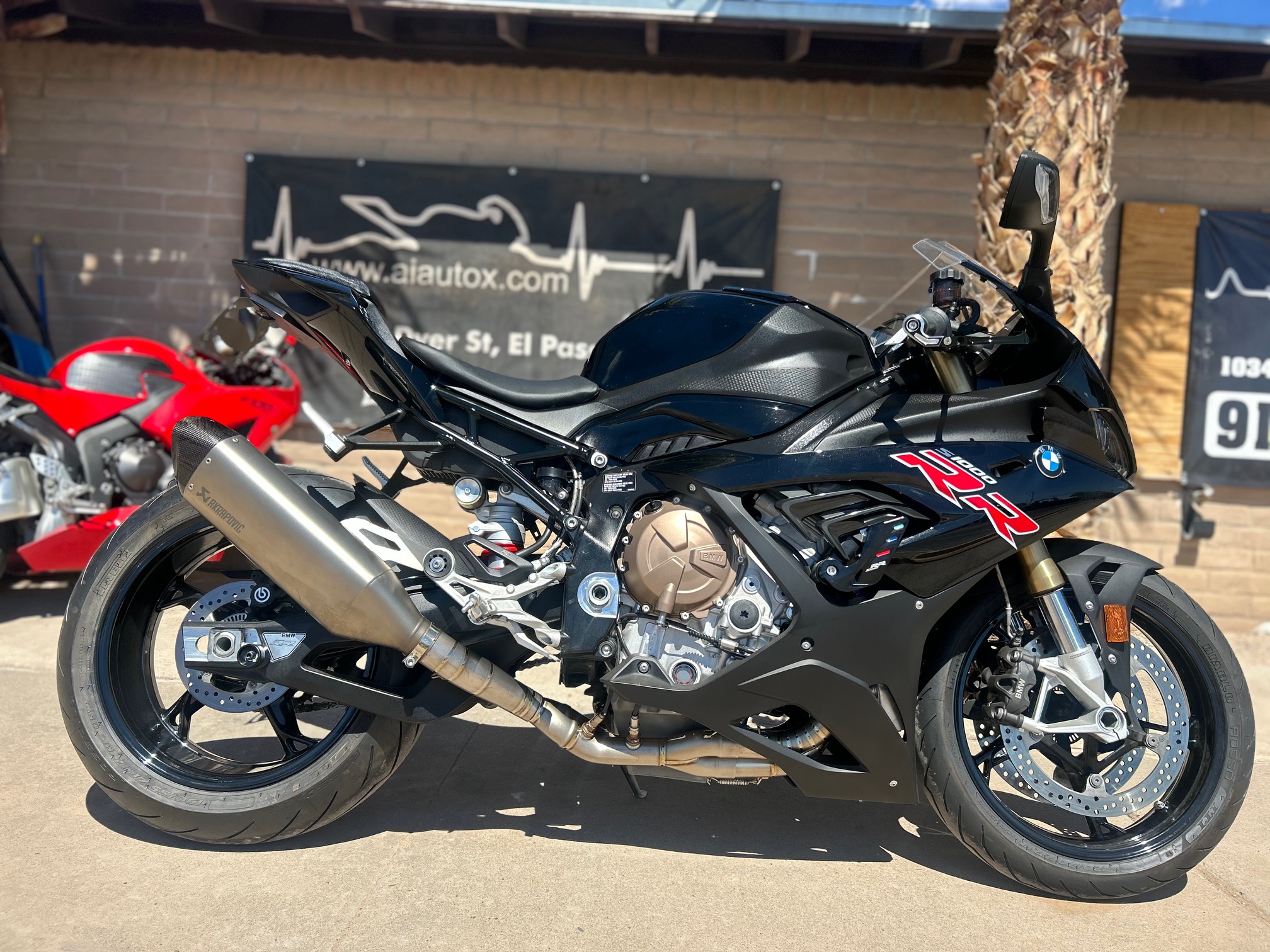エムン　1116 New Models Midwest Motor Sports Hartford, IL (618) 251-3902