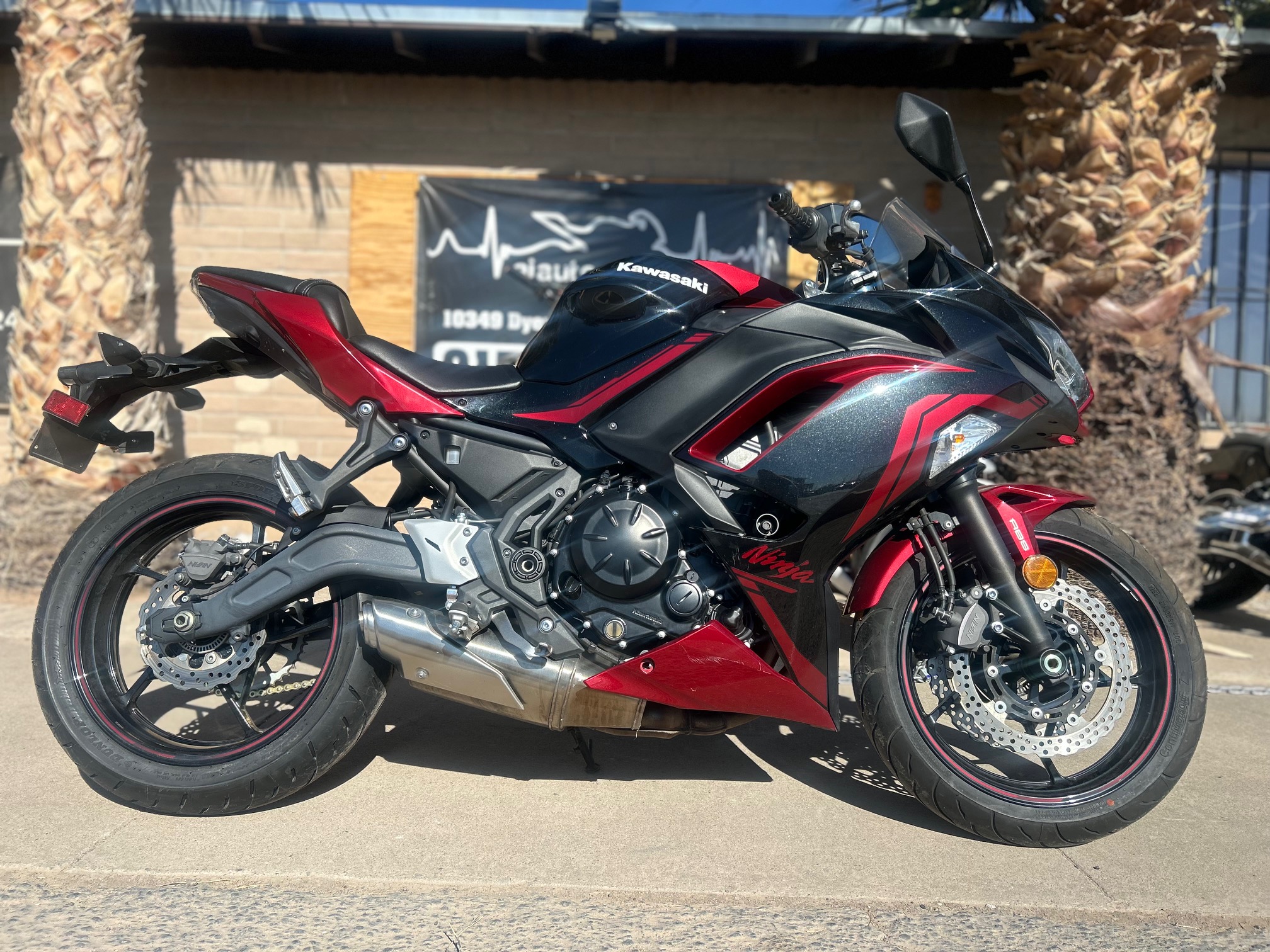 ルカ4赤黒 2024 Kawasaki ZX-4RR $8,995 V#A25894 4,494 MI – Ai Auto Exchange